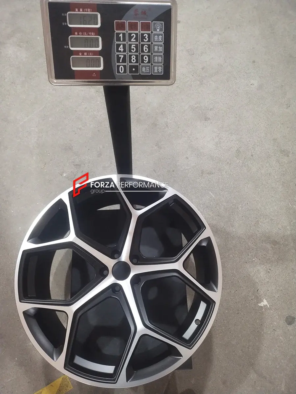 КОВАНЫЕ ДИСКИ ДЛЯ AUDI RS Q8 РЕСТАЙЛИНГ 2025 АУДИ