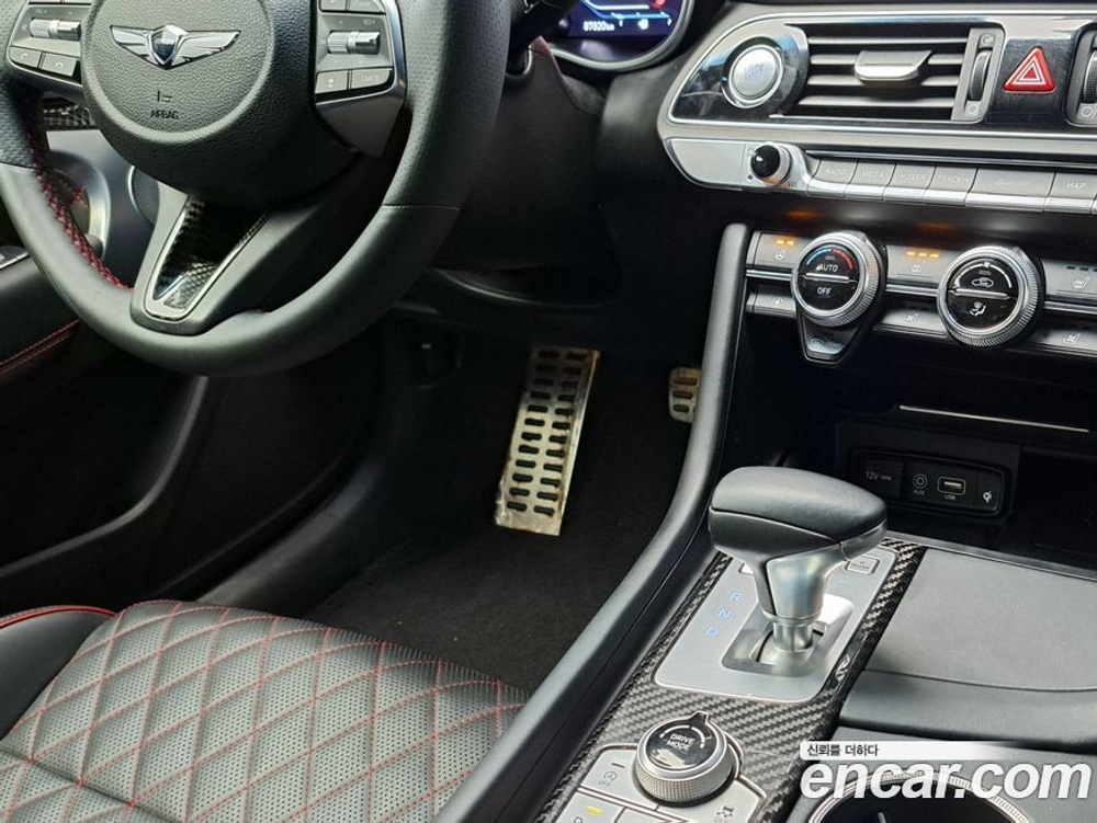 Genesis G70 2.0T AWD (12.2019)