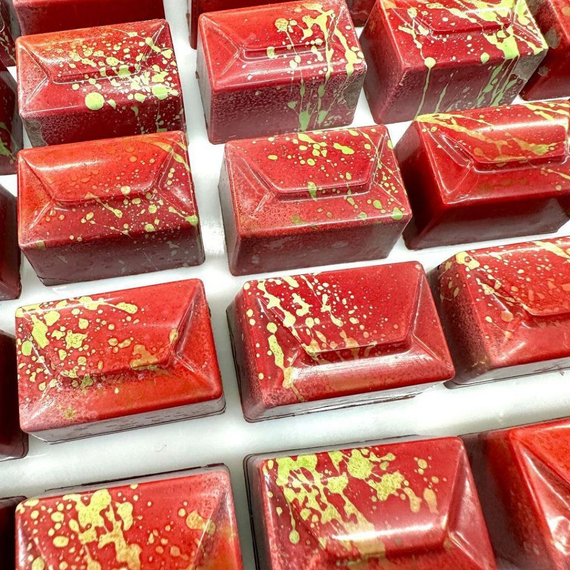 324 | Форма для шоколадных изделий &quot;Посылка&quot; (275*175 мм)