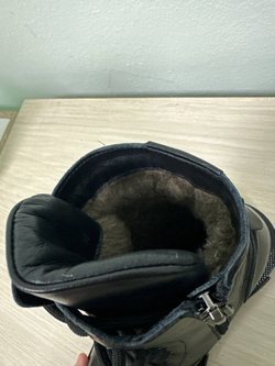 Ботинки женские(мех) 36р уценка_1324