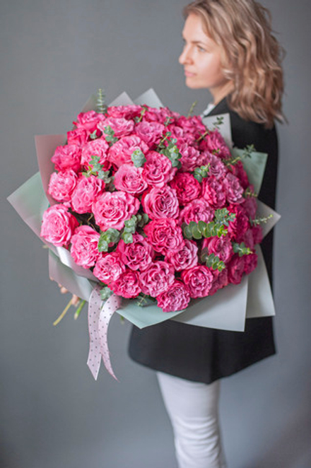 Букет из роз Кантри Блюз с эвкалиптом