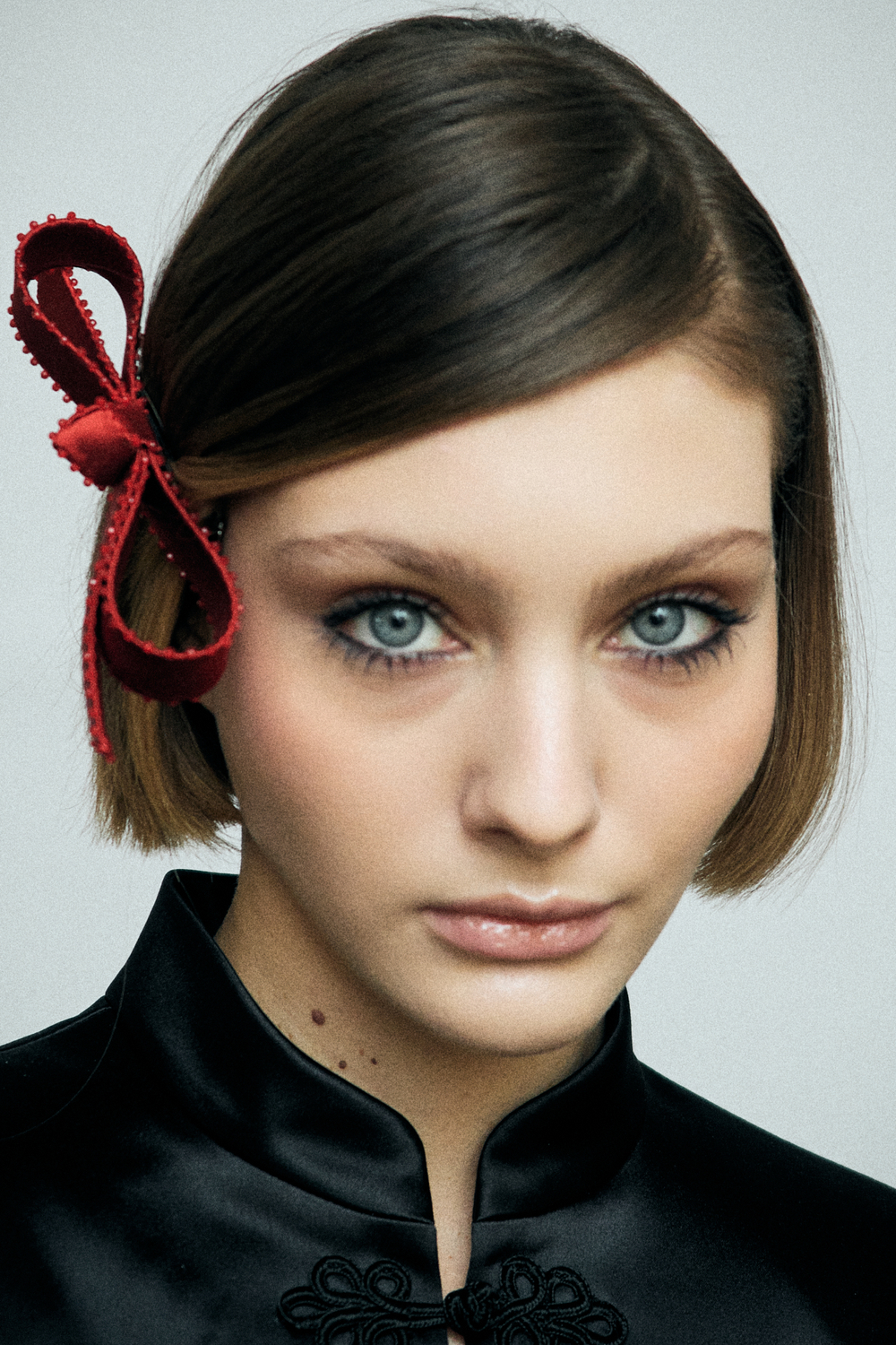 Бордовая "Стрекоза" с декором