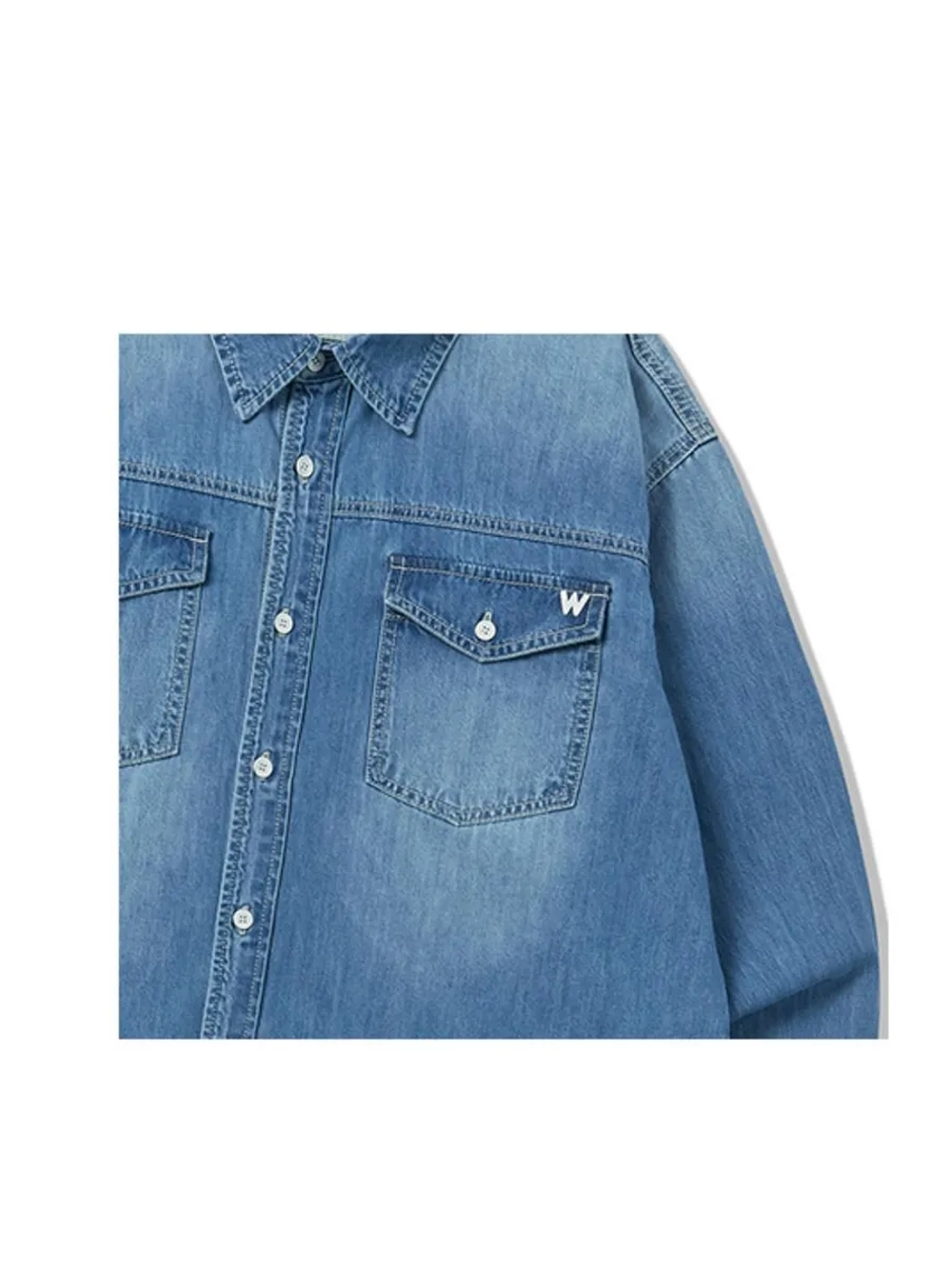 Джинсовая рубашка с двумя карманами