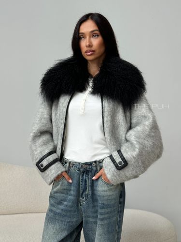 Серая куртка из шерсти со съемным мехом