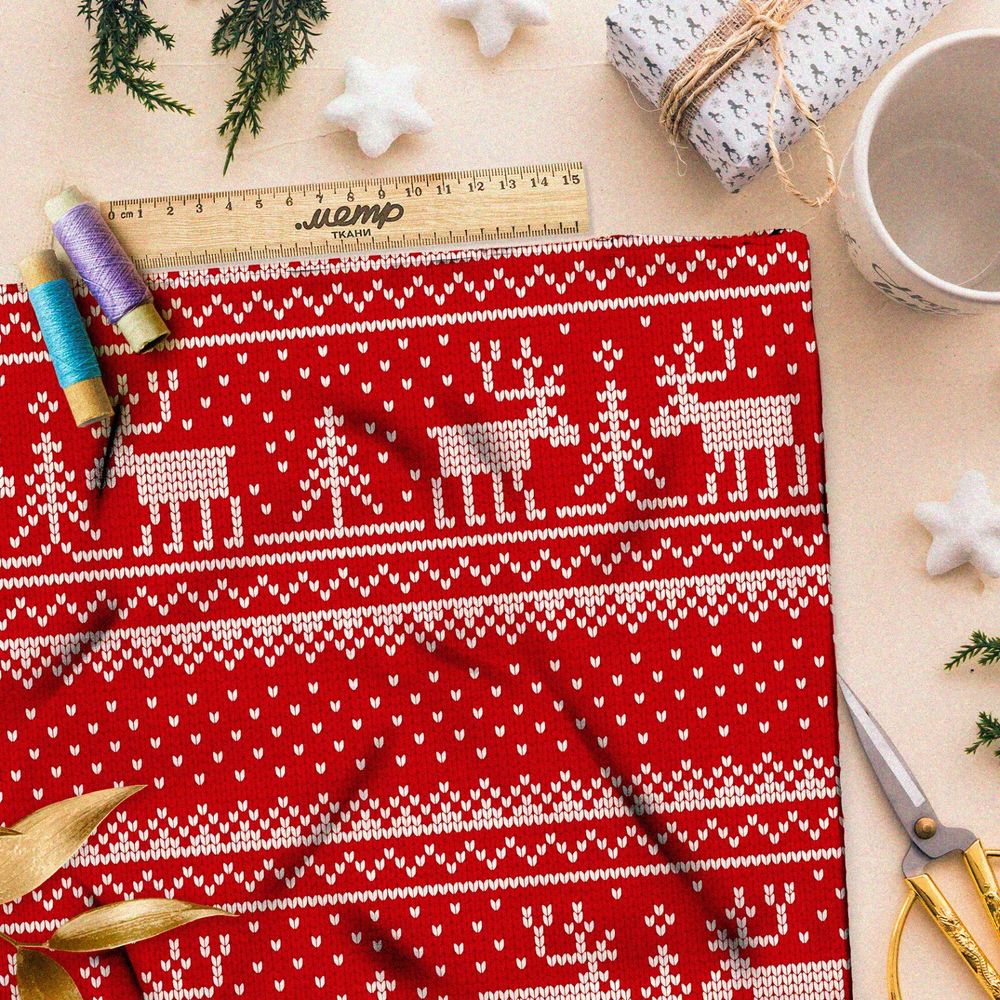 Ткань оксфорд 600 рассредоточенная белая вышивка с оленями на красном фоне