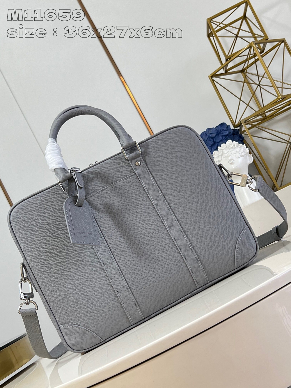 Louis Vuitton Porte Documents Voyage PM