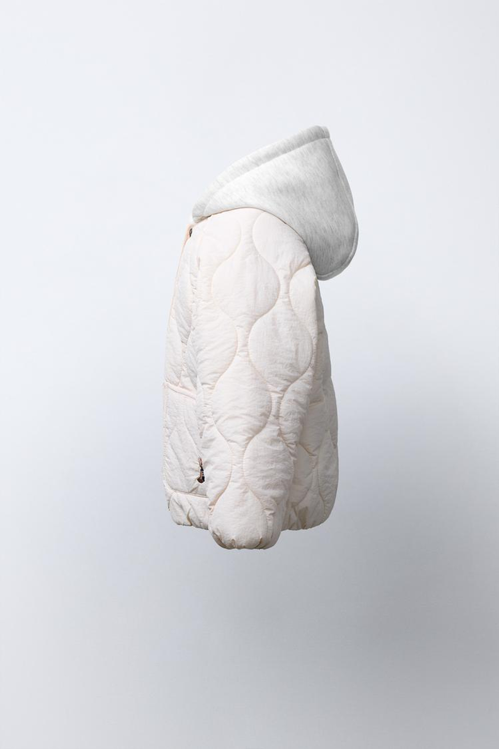 ZARA СТЕГАНАЯ КУРТКА С КАПЮШОНОМ И ВЫШИВКОЙ В ВИДЕ МЕДВЕЖОНКА, ЭКРЮ