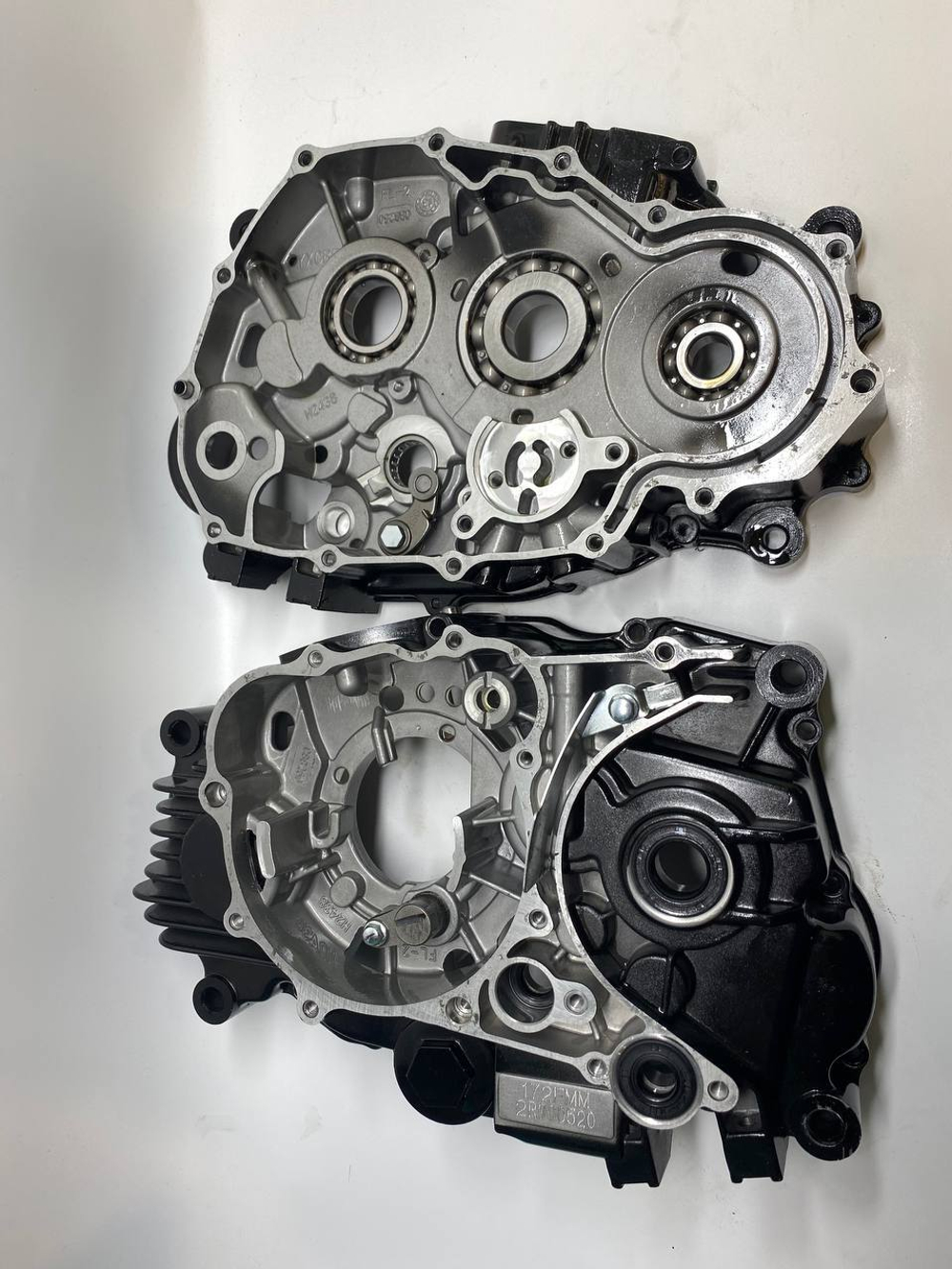 Картер (комплект) с подшипниками и сальниками двигатель 165FMM