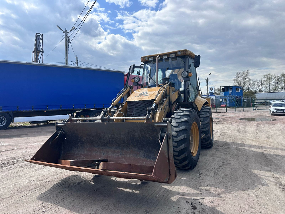 LUGONG LG* Экскаватор-погрузчик LG388H (Дизельный, 4,8 л, 102 л.с., АТ)