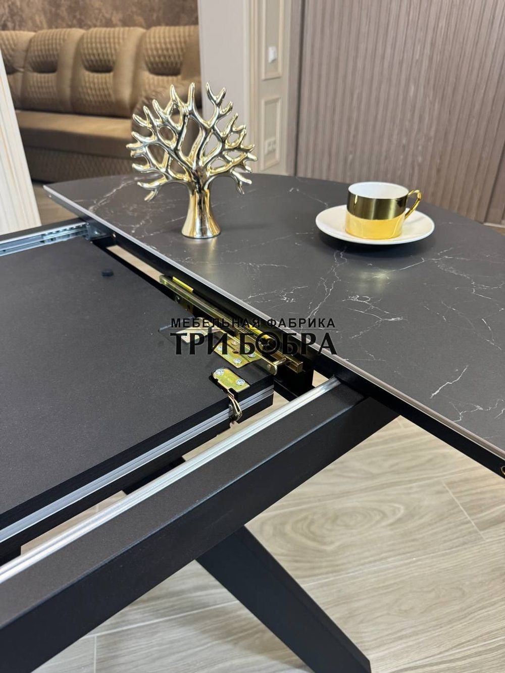 Круглый стол "Бонжур", керамогранит, черный мрамор