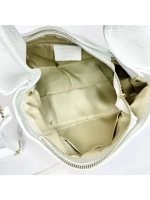 Женская сумка из натуральной кожи белого цвета