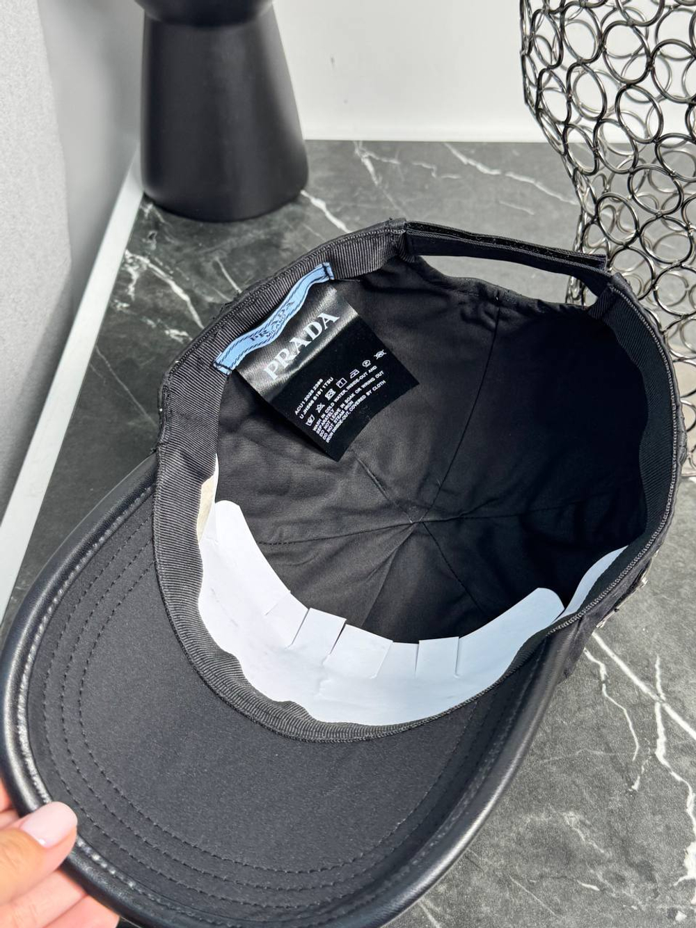Кепка Prada
