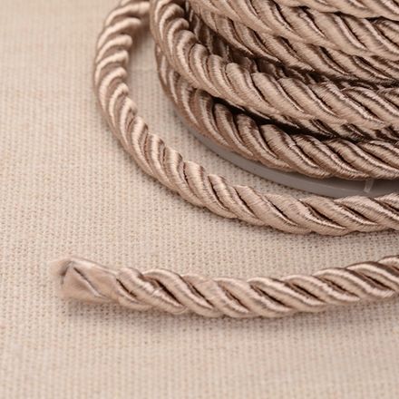 Шнур витой 5мм, бежевый (1м)