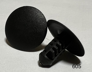 Клипса иномарка  Код- 605 (20шт/уп)