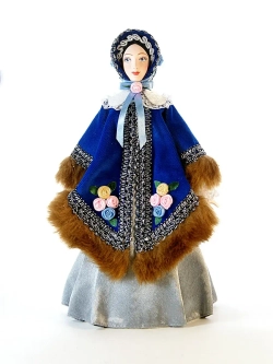 Кукла коллекционная Дама в бархатном салопе 19 века