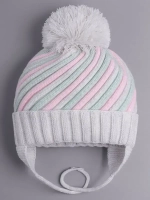 Шапка для девочки на завязках на осень