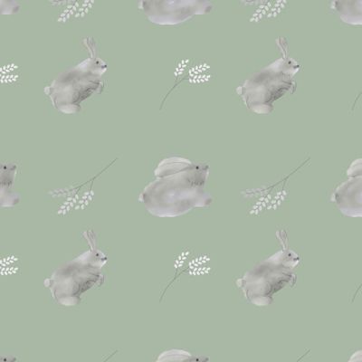 Прогулка кролика на зеленом.