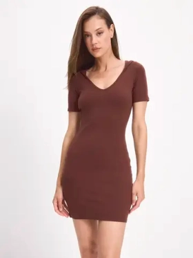 Платье с капюшоном