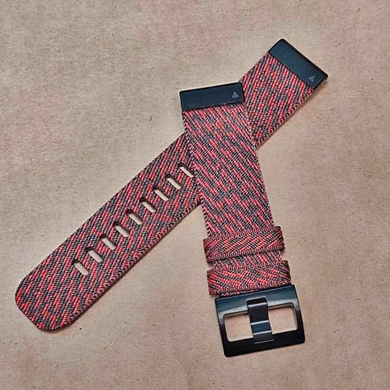 Ремешок нейлоновый 22 мм жакардовое плетение для Garmin MARQ / Epix / Fenix (47 мм) (Красный, черный)