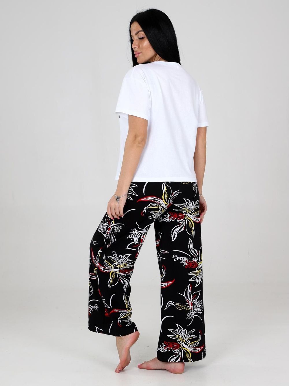 Охара - костюм белый Iv-capriz (Акция)