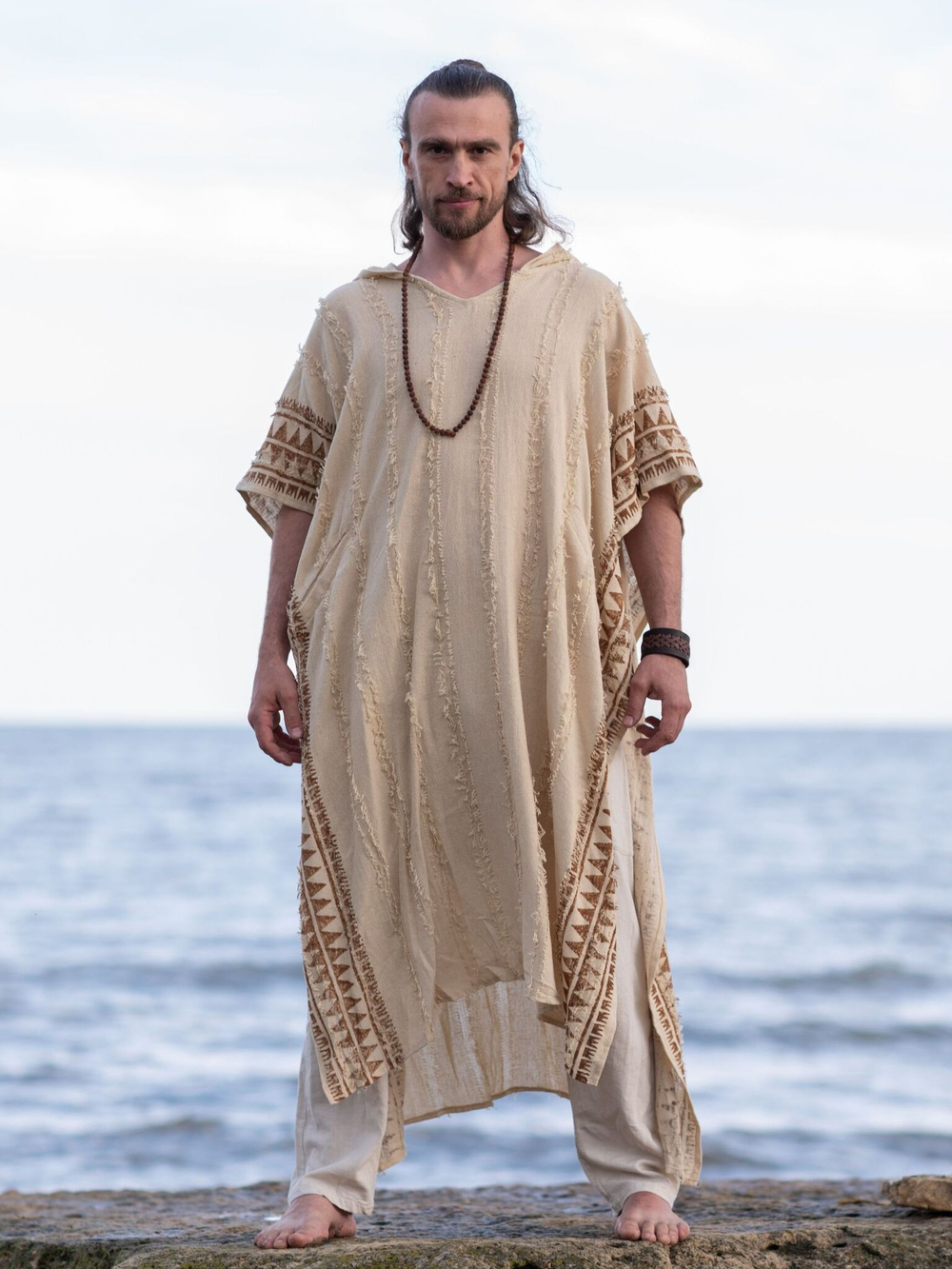 Накидка-пончо с капюшоном Tribal (песочная)