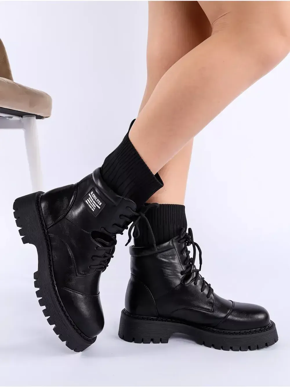 Зимние ботинки на высокой платформе