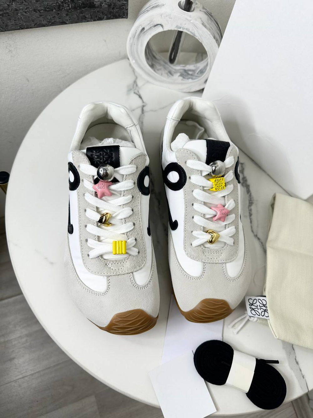 Кроссовки Loewe