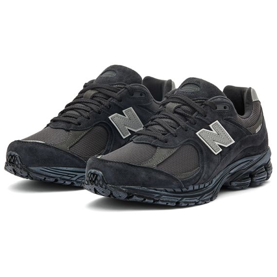 New Balance NB 2002R Беговые кроссовки Низкие Темно-серый/Выцветший черный Унисекс