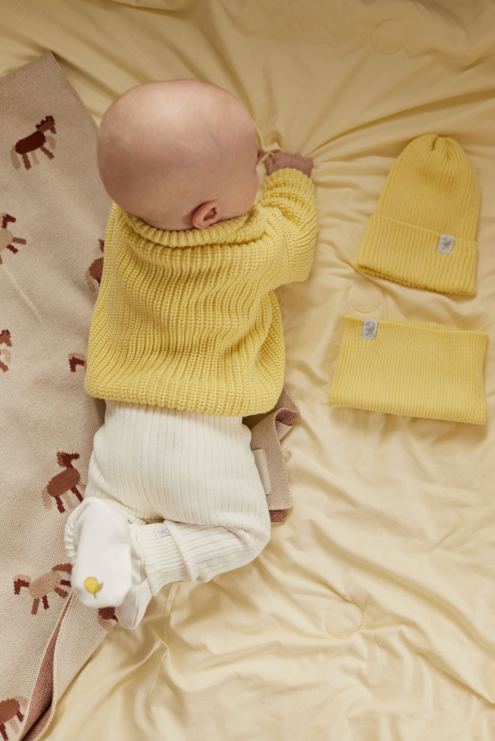 1000-80 Джемпер вязаный оверсайз (светло-желтый)