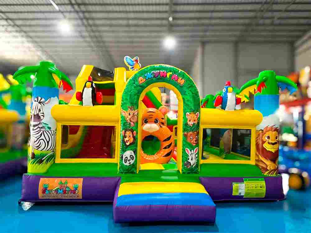 Коммерческий надувной батут «Сафари-джунгли 2» 6*5*4,2 м