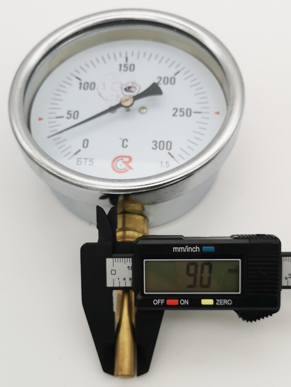 Термометр биметаллический БТ-52.211 (0+300) G1/2, 64мм, 1.5 радиальный