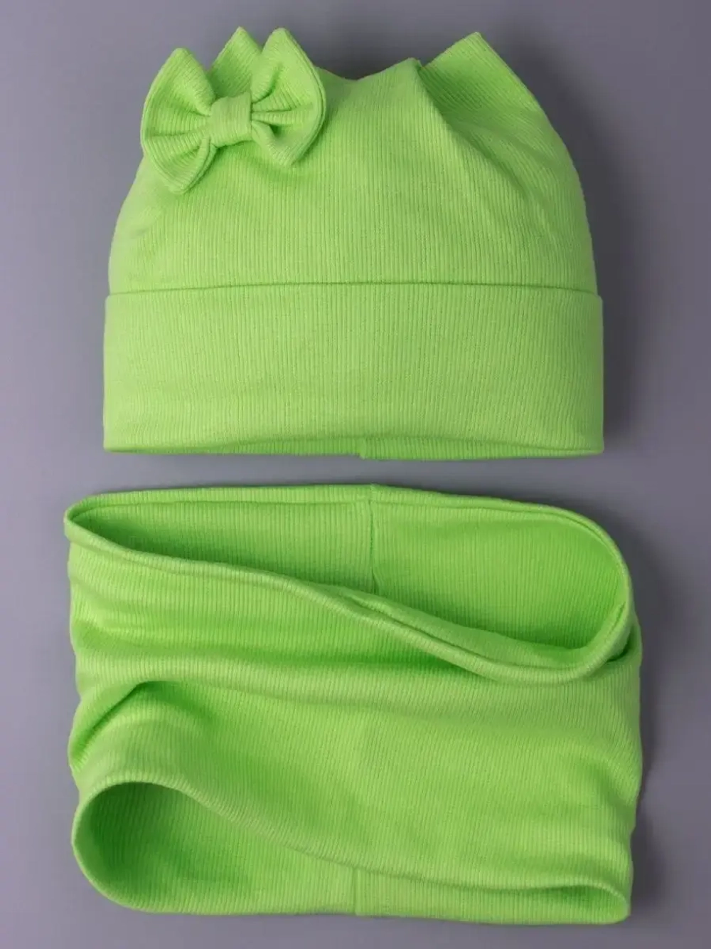 Шапка для девочки с ушками осенняя и снуд