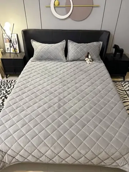 Покрывало 220х240 стеганое для кровати и дивана