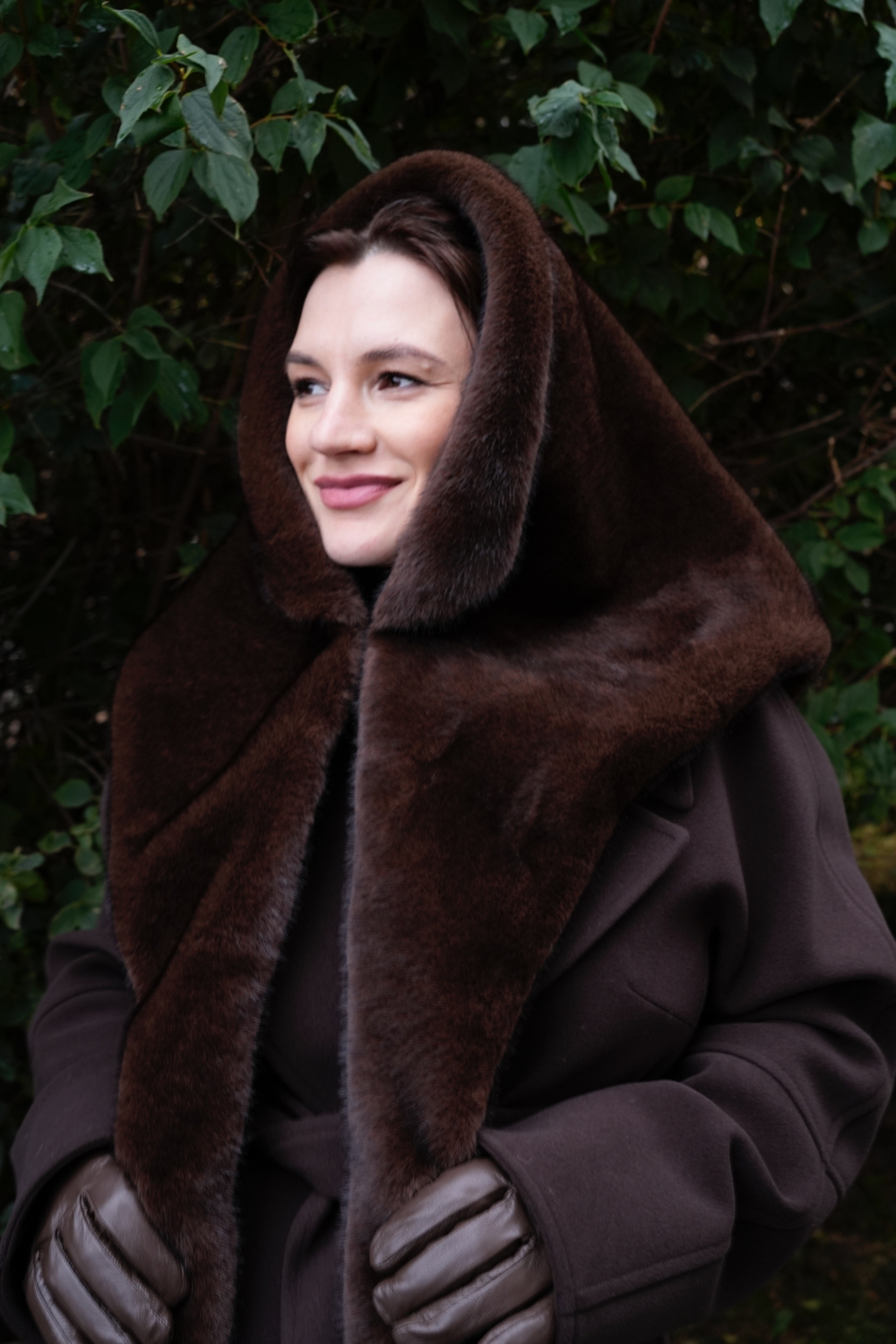 Меховая косынка под норку шоколад