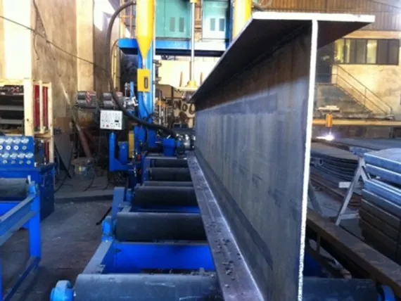 Автоматизированные линии 3 в 1 для сборки, сварки и правки двутавровых балок серии INPHJ, INTEGRAL