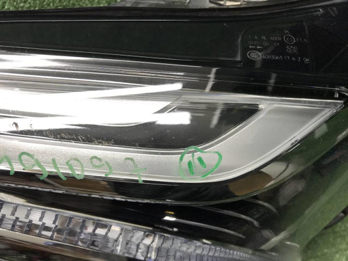 Фара правая Cadillac XT5 (2016-н.в.) LED