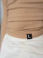 Бежевый лонгслив для девочки