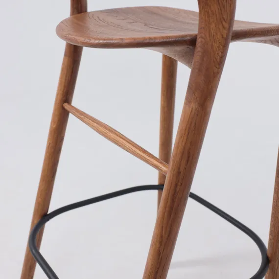 Барный стул Ofer из массива дуба темный