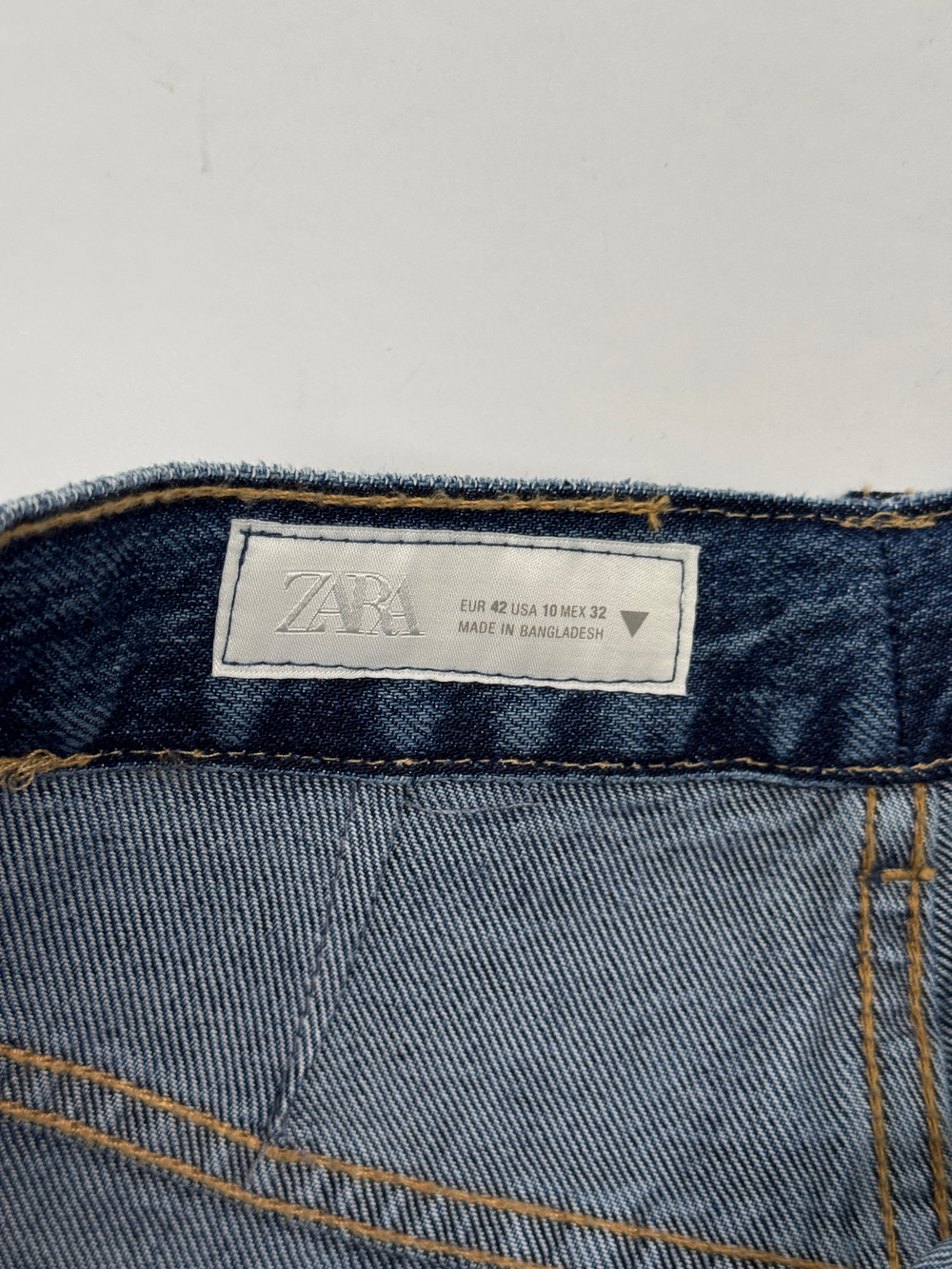 Джинсы Zara