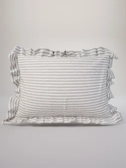 Декоративная наволочка с рюшами, оборками "Лутон" 40х60 см, 1 шт, без молнии