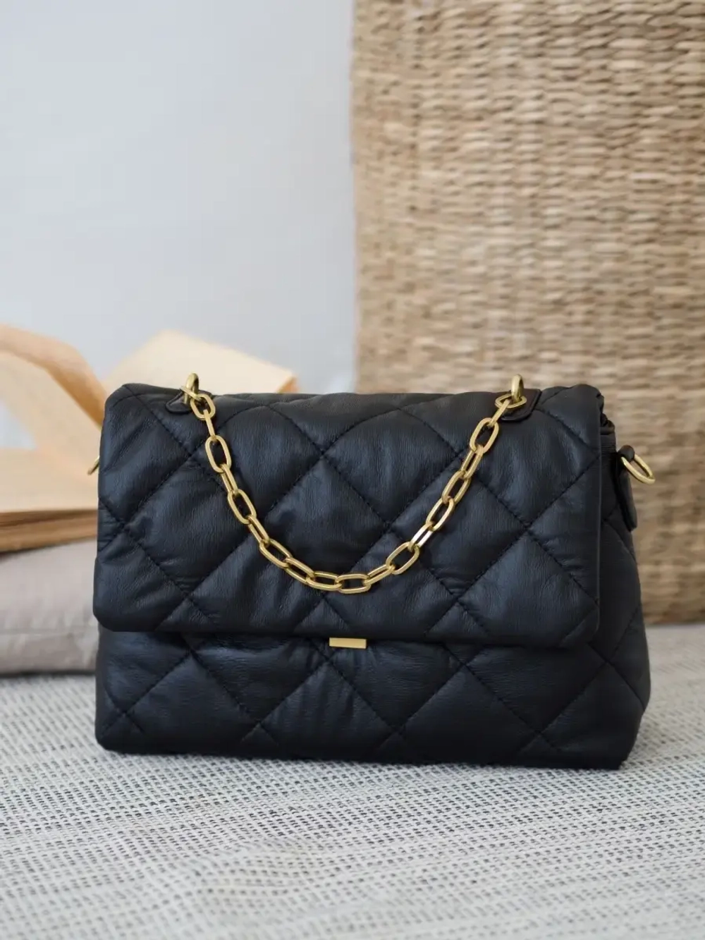 Сумка женская через плечо бренд не кожаная кросс боди модная стёганная на цепочке для девушке шоппер