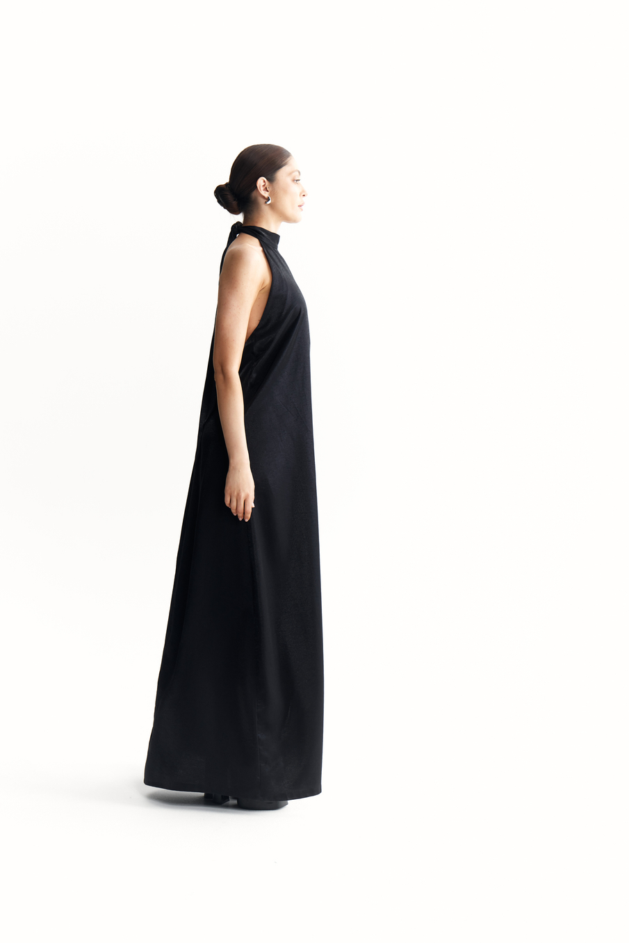 Платье с открытой спиной