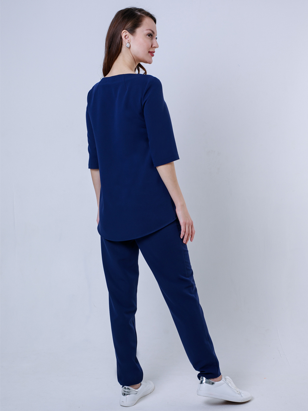 Блуза медицинская женская с рукавом три четверти для любого типа фигуры MediS