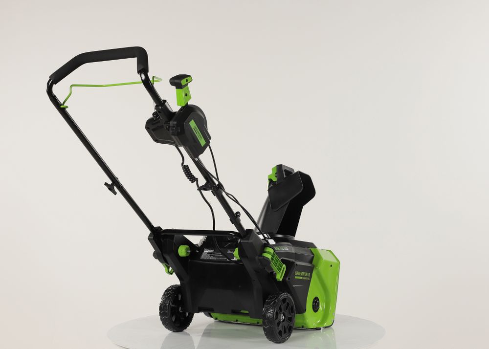 Аккумуляторный снегоуборщик Greenworks GD82STK5, 2602507UB ,82v, 56 см, АКБ 5 А·ч и ЗУ