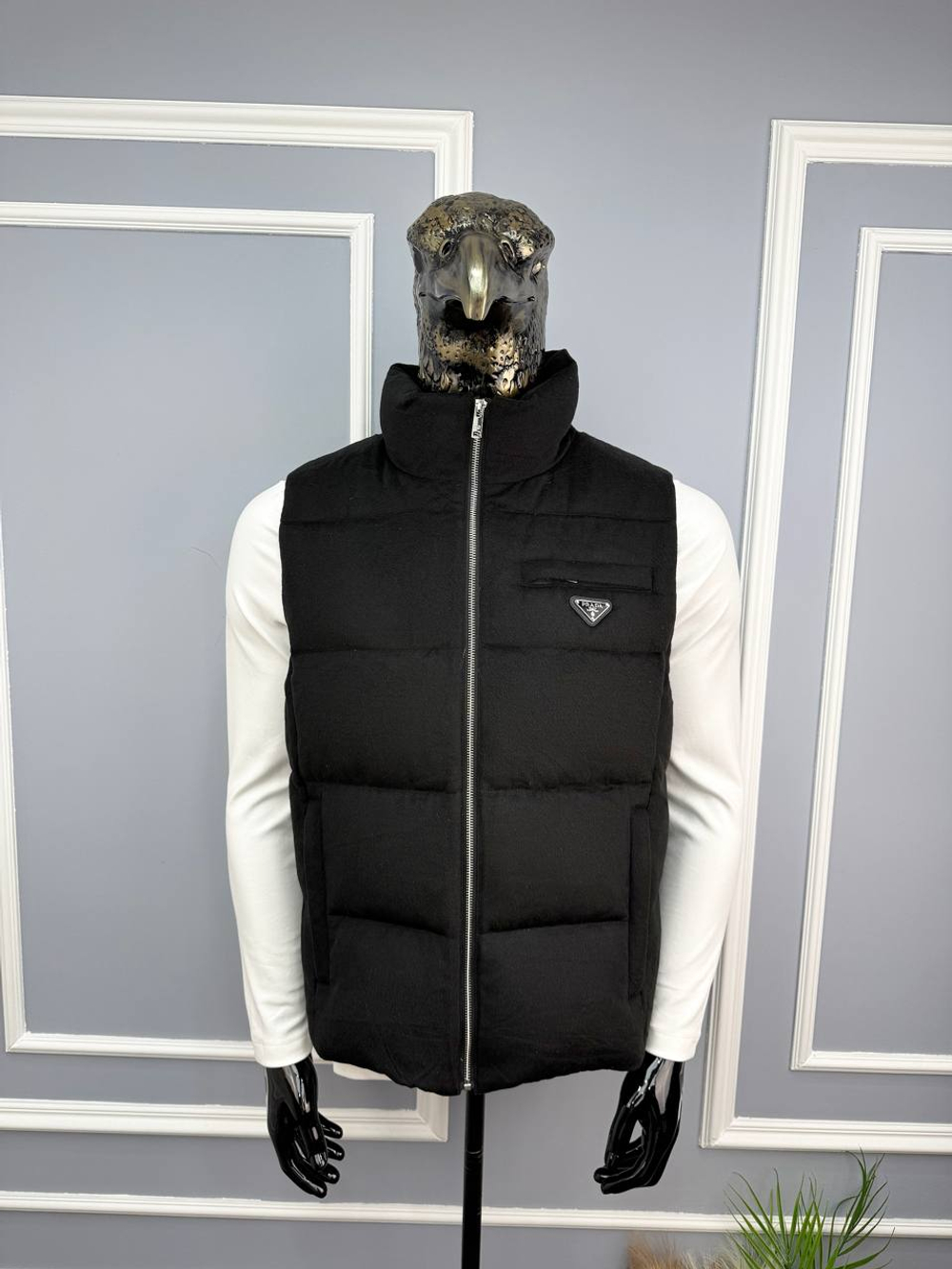Безрукавка Prada