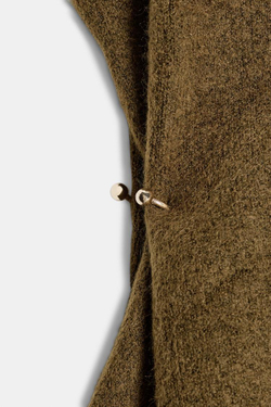 ZARA ТРИКОТАЖНЫЙ ТОП АСИММЕТРИЧНОГО КРОЯ, МЯГКИЙ ЗЕЛЕНЫЙ