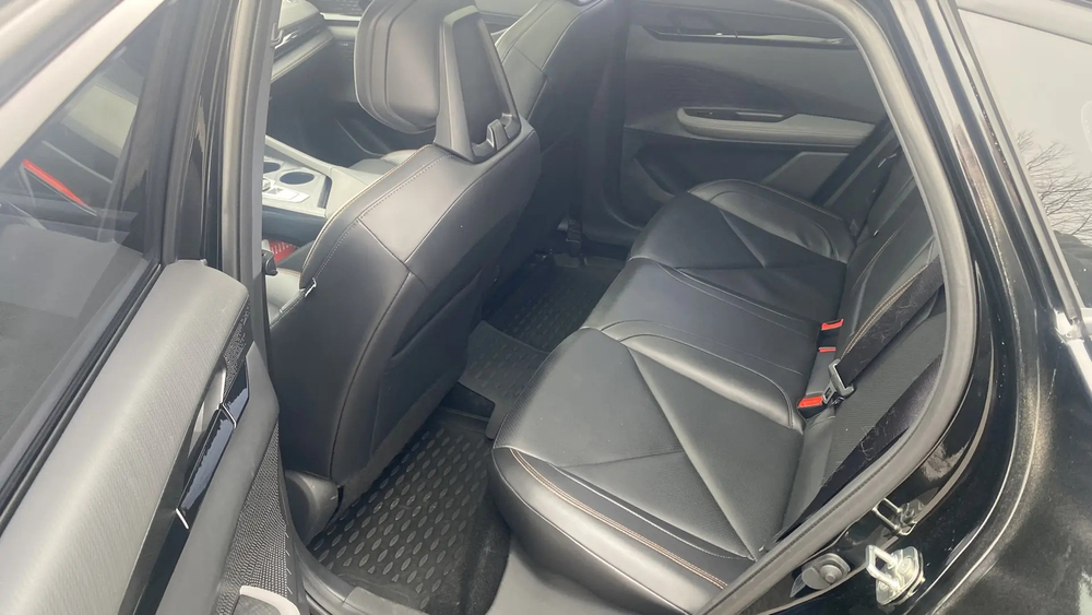 Changan UNI-V 1.5 AT DLX