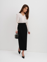 Блуза с черной планкой, молочная