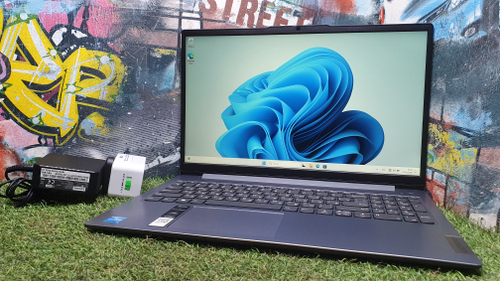 Ноутбук Lenovo i3-13/8Gb/FHD/IdeaPad Slim 3 15IRU8 82x7004bps/Windows 11