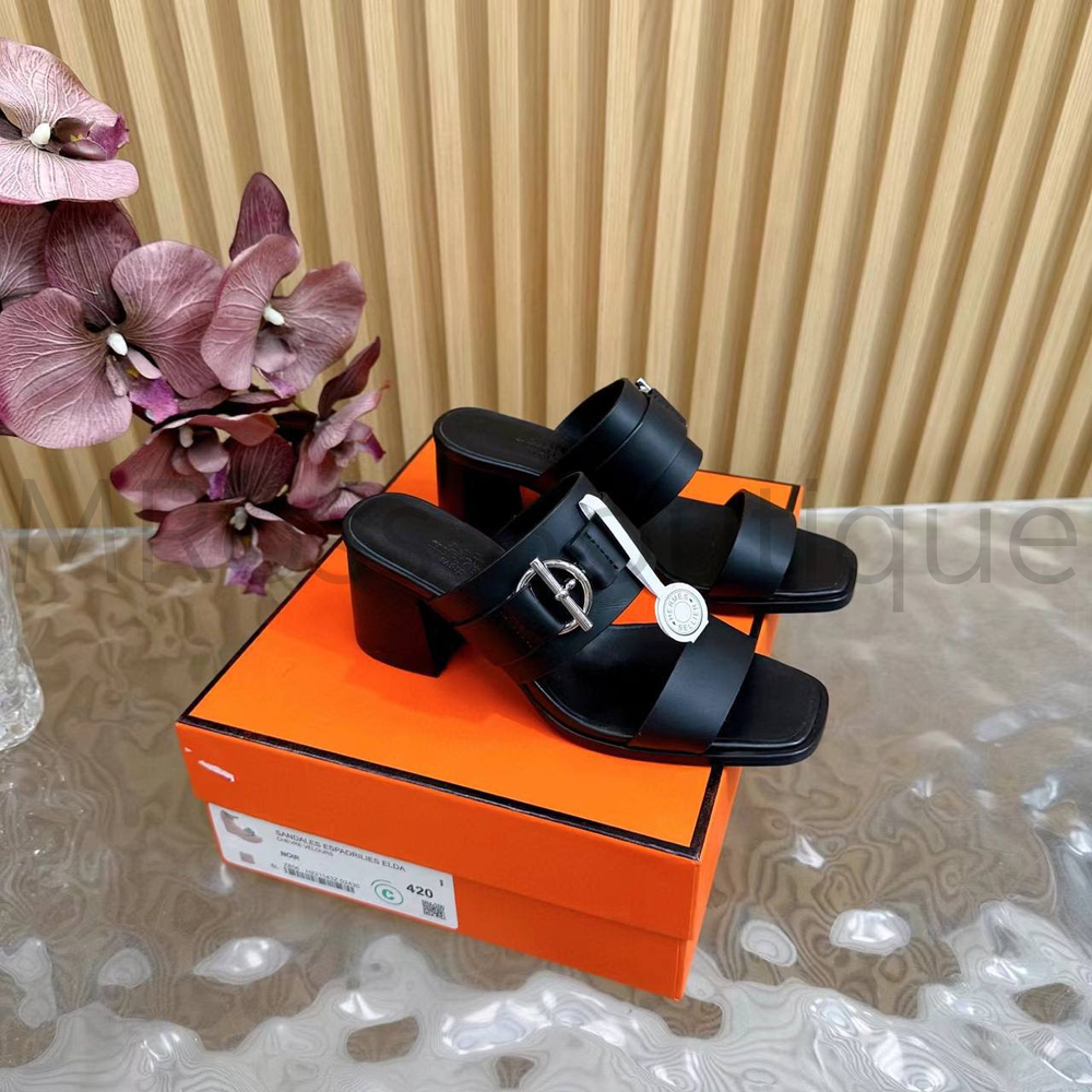 Женские сандалии Hermes Kute в черном цвете